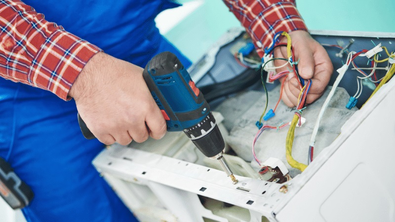 Bahçelievler Franke Franke çamaşır makinesi kart tamiri – Su almama arızası orijinal parça ile giderildi. - Teknik servis örneği